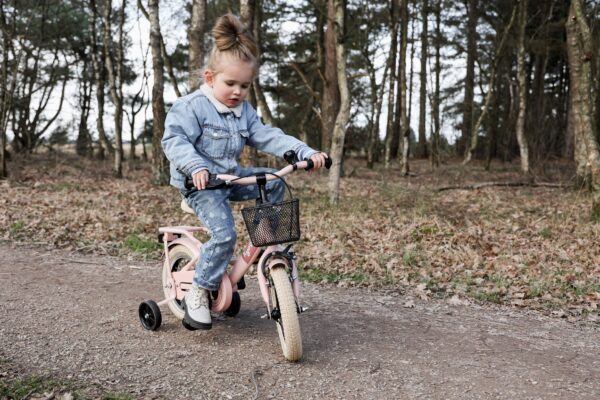 Kinderfiets 12" Kyoso Sparkle met remnaaf - mat roze - Image 4